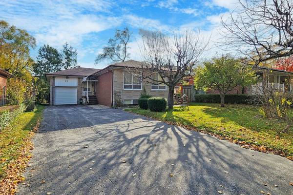 55 Cocksfield AVE, Toronto C06, ON M3H 3S7