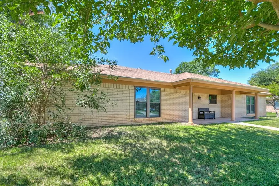 3301 Briargrove Lane, San Angelo, TX 76904