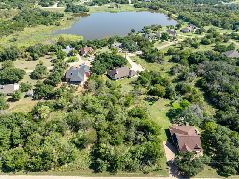 1402 Spanish Oak Trail, Whitney, TX 76692