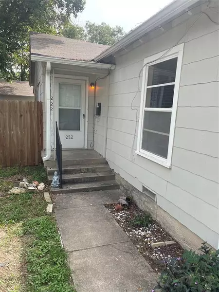 222 Merritt Street, Fort Worth, TX 76114