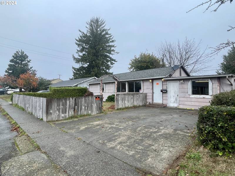 1042 MARYLAND AVE, Coos Bay, OR 97420