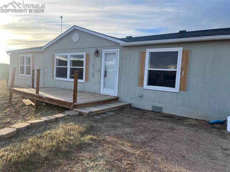 366 E Longbow DR, Divide, CO 80814