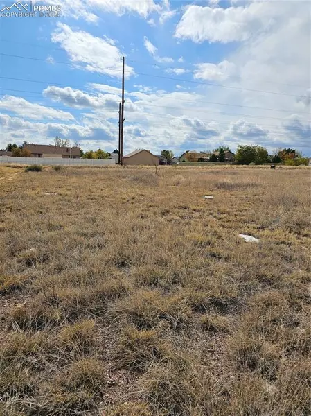 200 E Ohio DR, Pueblo West, CO 81007