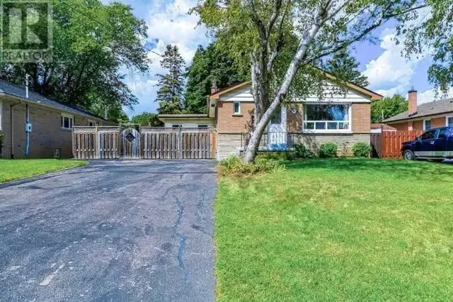 1303 Bunnell DR, Burlington, ON L7P 2E2