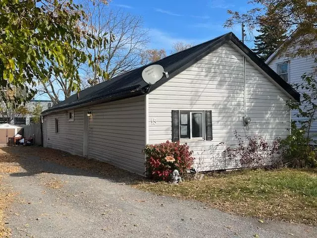 15 Brown ST, Belleville, ON K8N 3K9