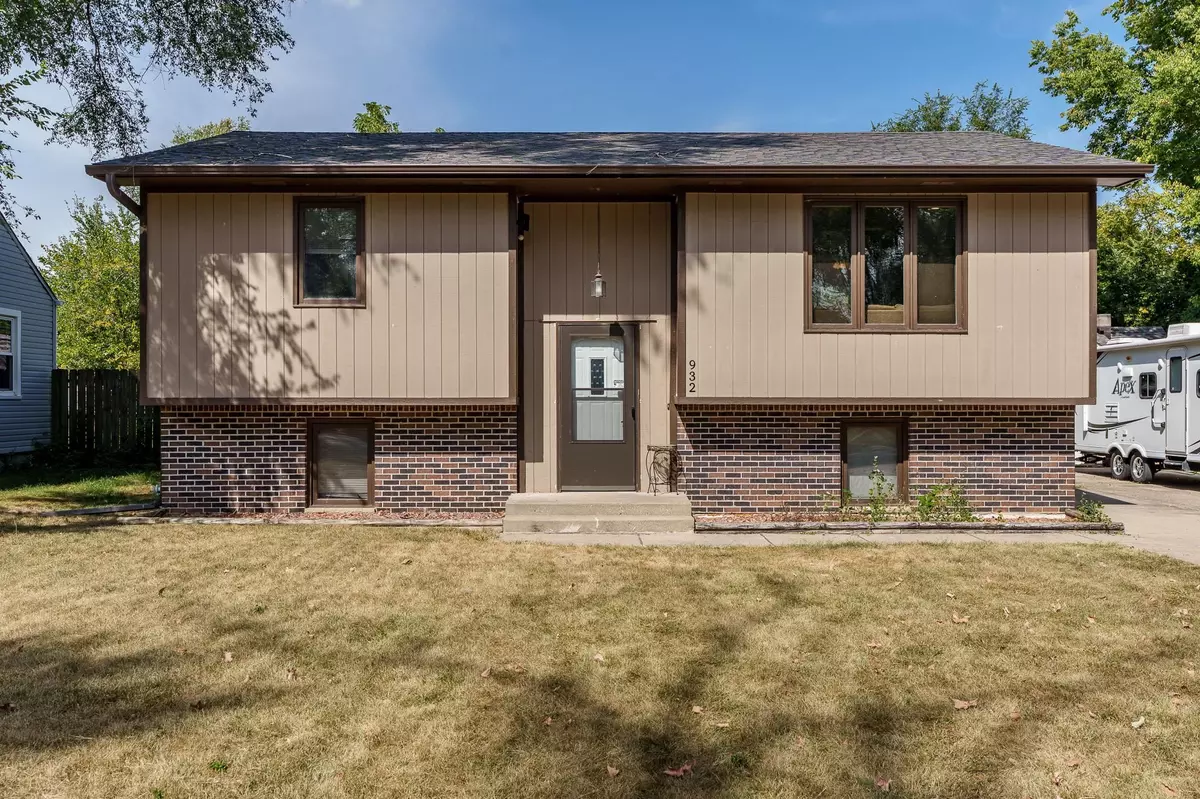 Machesney Park, IL 61115,932 Colonial Drive