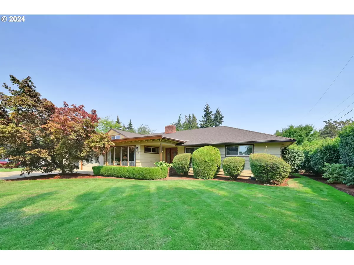 Eugene, OR 97401,925 ASCOT DR