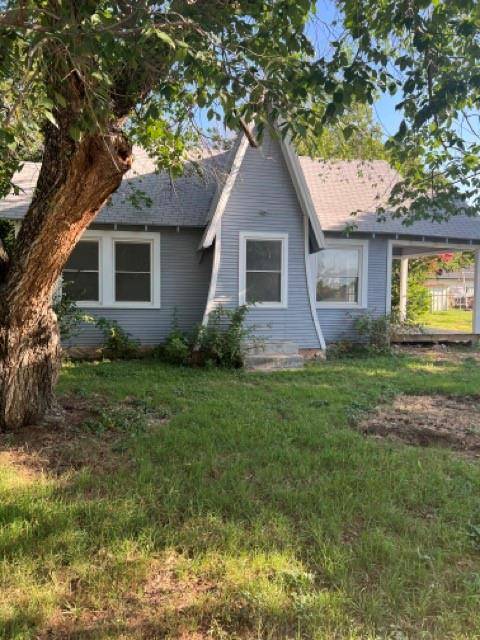 Nocona, TX 76255,108 W Pecan Street