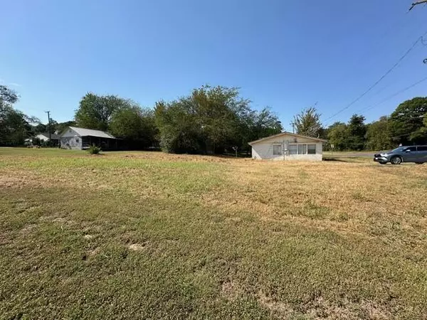 Daingerfield, TX 75638,511 W W M Watson