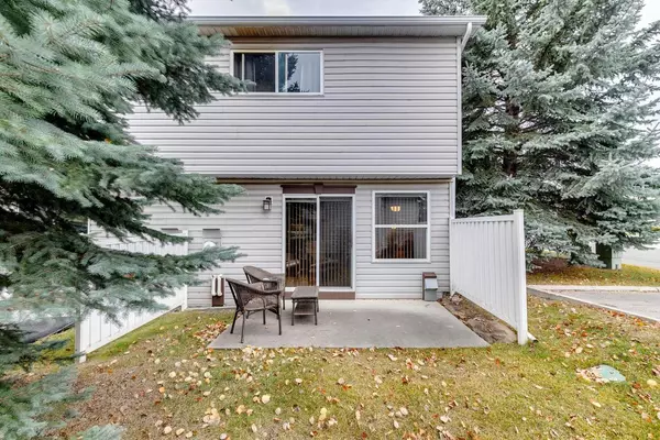 Calgary, AB T2Y 3J4,151 Somervale PARK SW