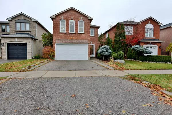 135 Stonebriar DR, Vaughan, ON L6A 2N1