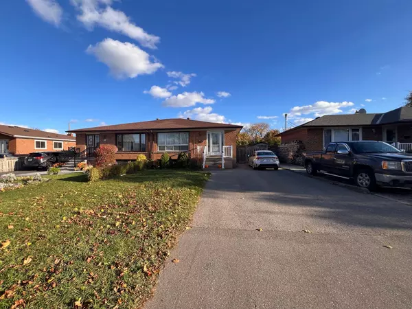 40 Ashwood CRES, Brampton, ON L6T 1M2