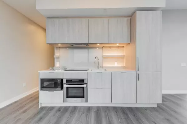 Mississauga, ON L5G 0E1,28 Ann ST #1609