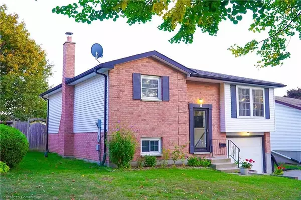 Kitchener, ON N2P 1P7,11 Wheatfield CRES