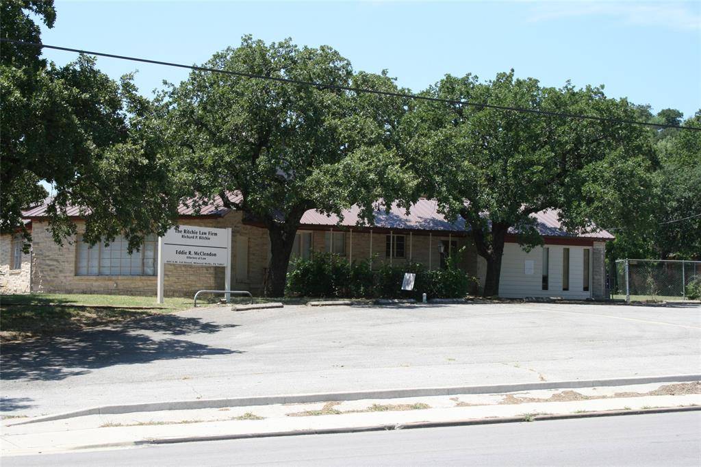 Mineral Wells, TX 76067,601 SW 1st Street