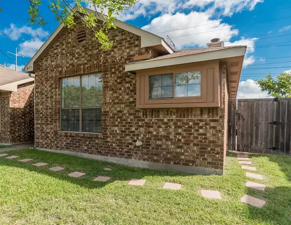 Desoto, TX 75115,453 Chestnut Lane