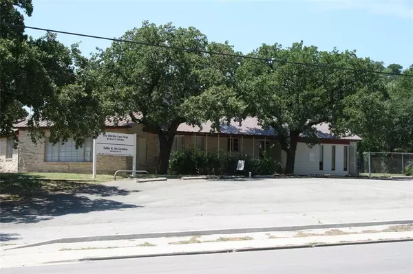 601 SW 1st Street, Mineral Wells, TX 76067