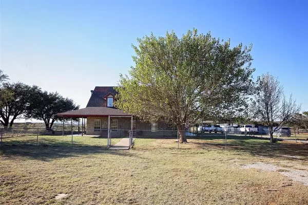 Graford, TX 76449,481 Fm 52