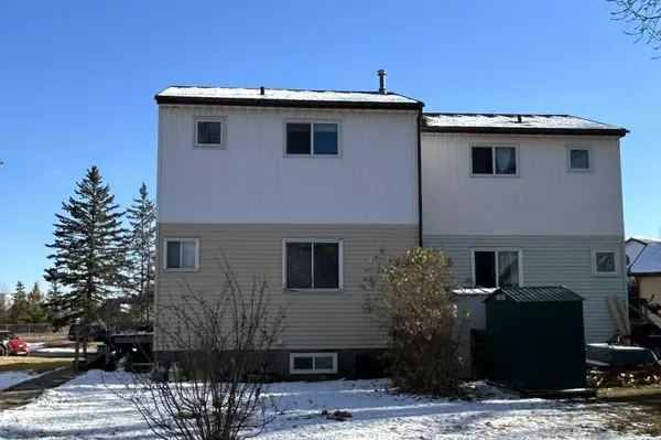 5415 56A Street Close,  Olds,  AB T4H 1J6