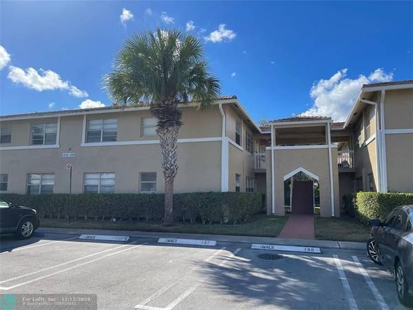 1032 Twin Lakes Dr  #21-G, Coral Springs, FL 33071