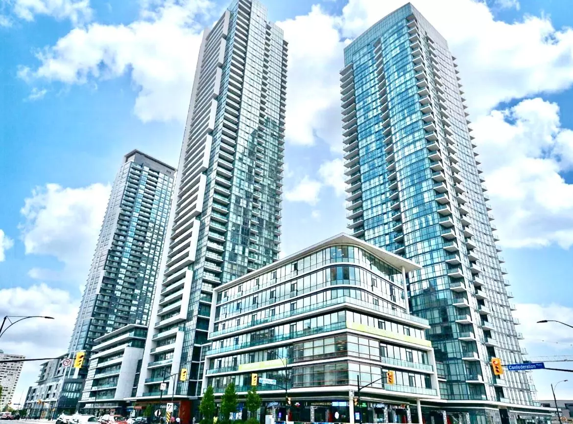 Mississauga, ON L5B 0E9,4070 confederation Pkwy #1005