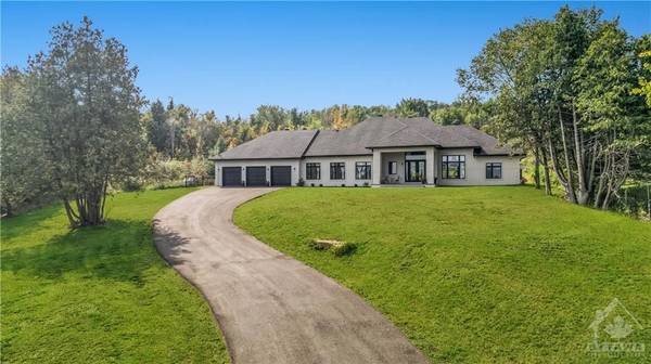 4535 NORTHWOODS DR,  Constance Bay - Dunrobin - Kilmaurs - Woodlawn,  ON K0A 3M0