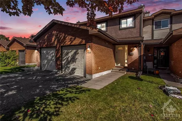 62 CLARKSON CRES, Kanata, ON K2L 3E2