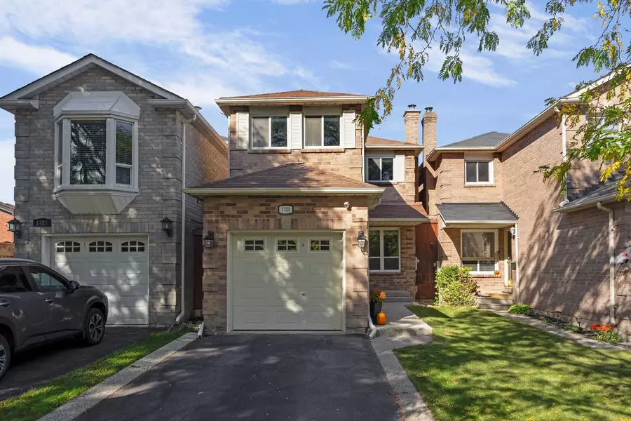 1321 Valerie CRES, Oakville, ON L6J 7E2