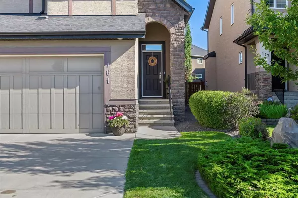 Calgary, AB T3H 0R5,161 Aspenshire CRES SW