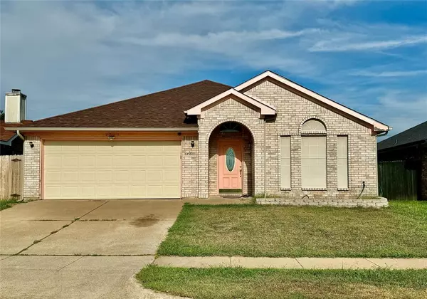 5715 Magnum Drive, Arlington, TX 76018