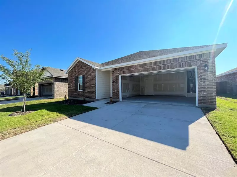 786 Yorkshire Drive, Lavon, TX 75166