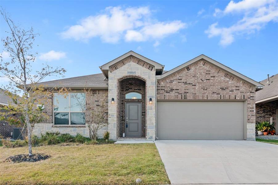 15713 Euston Terrace, Fort Worth, TX 76247