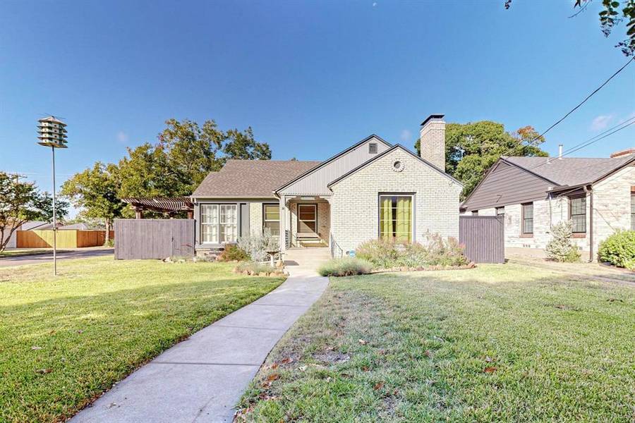 1303 Walter Drive, Dallas, TX 75211