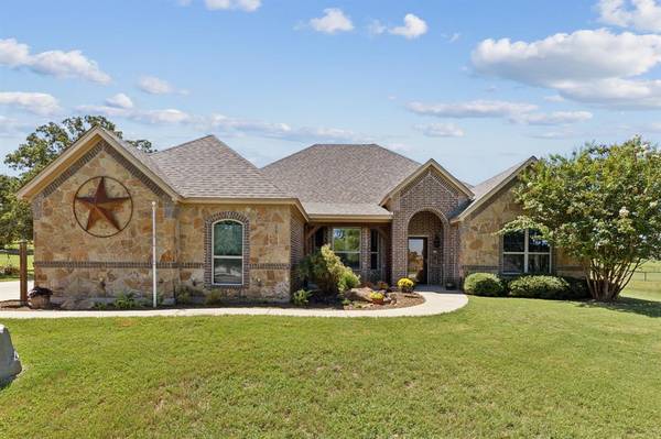 313 Ellis Creek Court,  Weatherford,  TX 76085