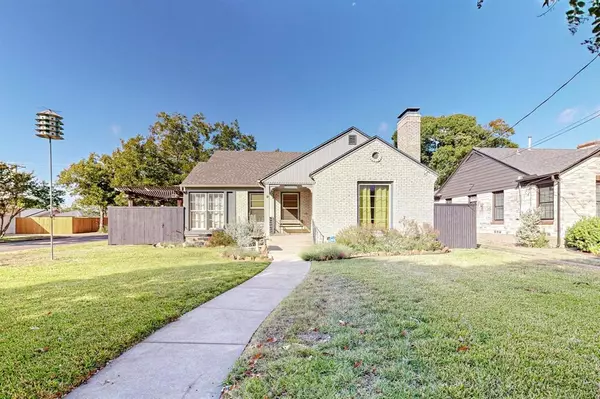 1303 Walter Drive, Dallas, TX 75211