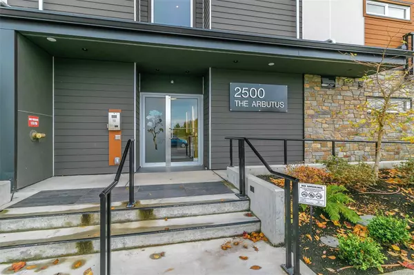 Central Saanich, BC V8M 0C1,2500 Hackett Cres #206