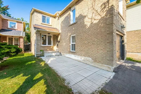 Mississauga, ON L5N 4A2,2853 Monticello Mews #Lease