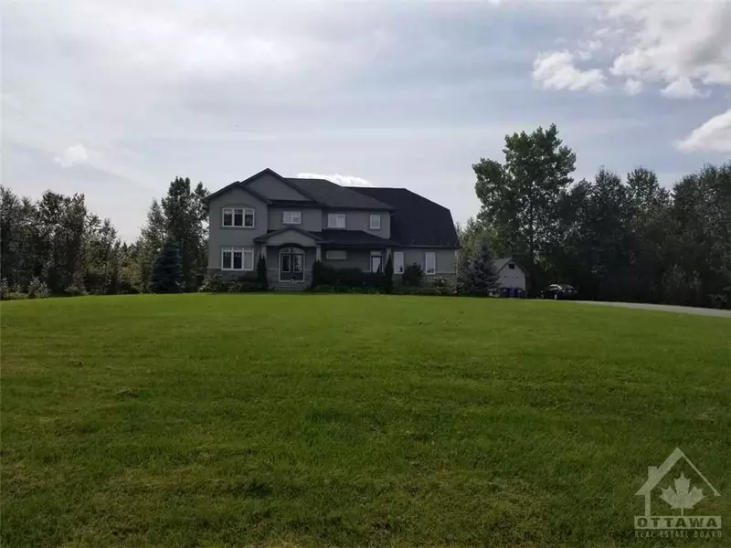 151 GENTRY RD, Carp - Huntley Ward, ON K0A 1L0