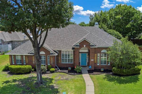 7402 Westhaven Drive,  Rowlett,  TX 75089