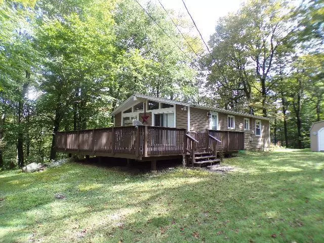 295 Lookout Point Road, Barrett Twp, PA 18325