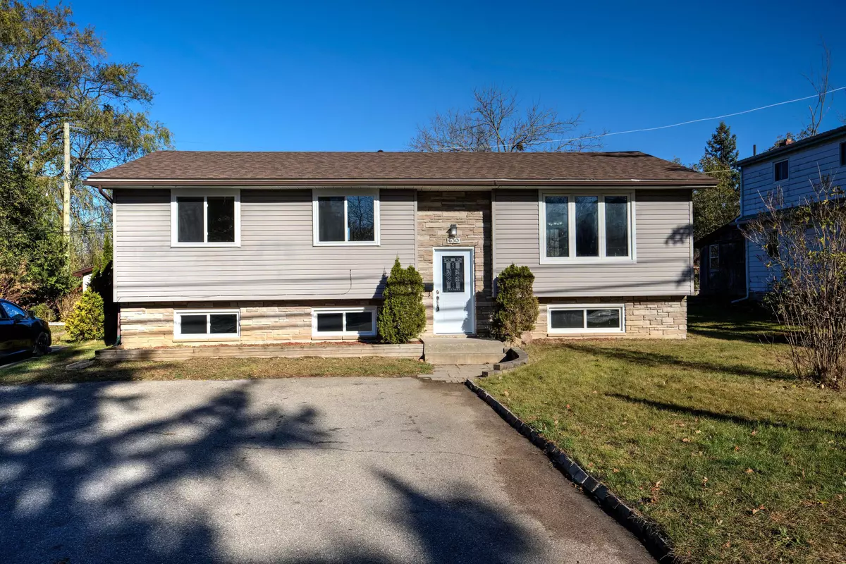 Gananoque, ON K7G 2H4,630 King ST W