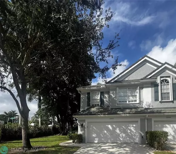 21562 Saint Andrews Grand Cir, Boca Raton, FL 33486