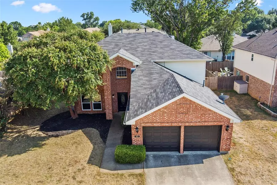 322 Ashley Oak Lane, Lake Dallas, TX 75065