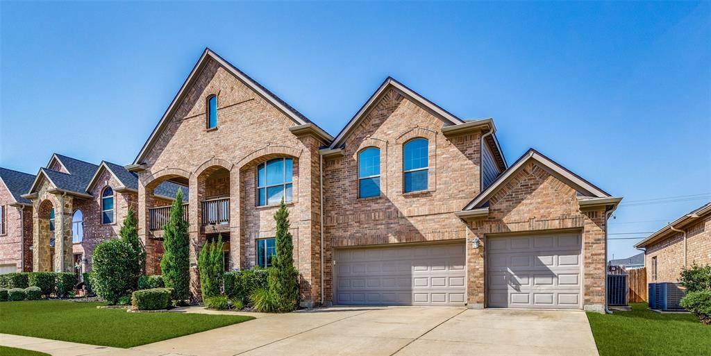 10249 Crowne Pointe Lane, Fort Worth, TX 76244