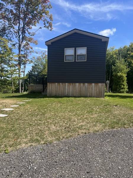 1047 Bonnie Lake Camp RD #BTNB065, Bracebridge, ON P1L 1W9