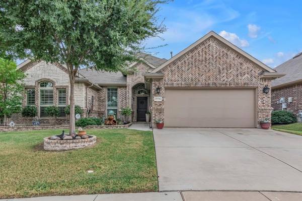 2116 Rosalinda Pass, Fort Worth, TX 76131