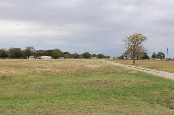 Quinlan, TX 75474,1365 Signal Road