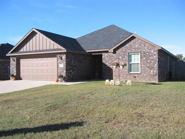 106 Midway Meadows, Pottsboro, TX 75076