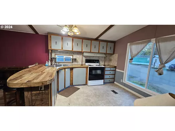 Sutherlin, OR 97479,1050 W CENTRAL AVE ## 45