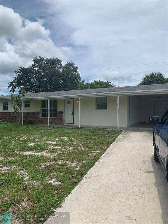 2661 NE Savannah Rd, Jensen Beach, FL 34957